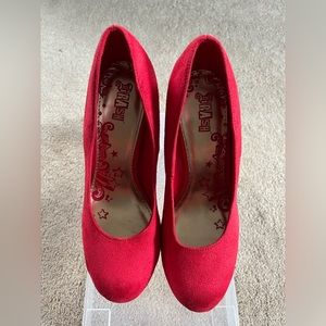 Never Worn Red Heels- size 7
